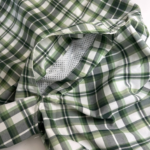 Coolibar men’s long sleeve green check plaid button down size M - Picture 9 of 10